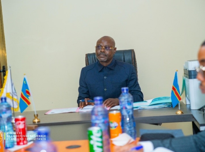 Modernisation, réorganisation et la montée en puissance des FARDC : Les Attachés de Défense accrédités en RDC saluent le leadership de Guy Kabombo Muadiamvita !